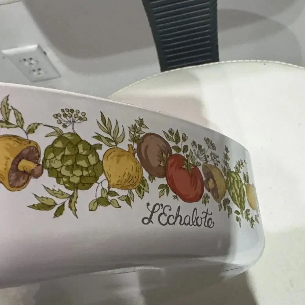 Corningware White L'Echalote Casserole Dish